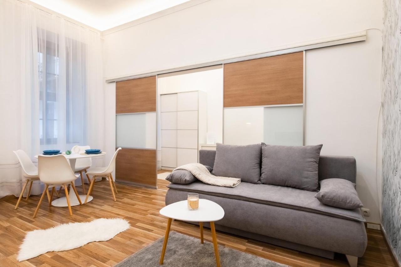 Erika'S Downtown Home Budapest Exterior foto